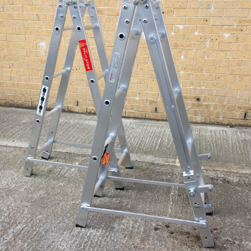 0000168_bayley_stowaway